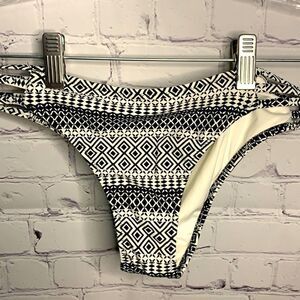 Victoria’s Secret Tribal Bikini Bottoms - M